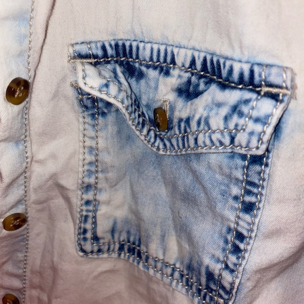 Button down Top - Picture 4 of 6